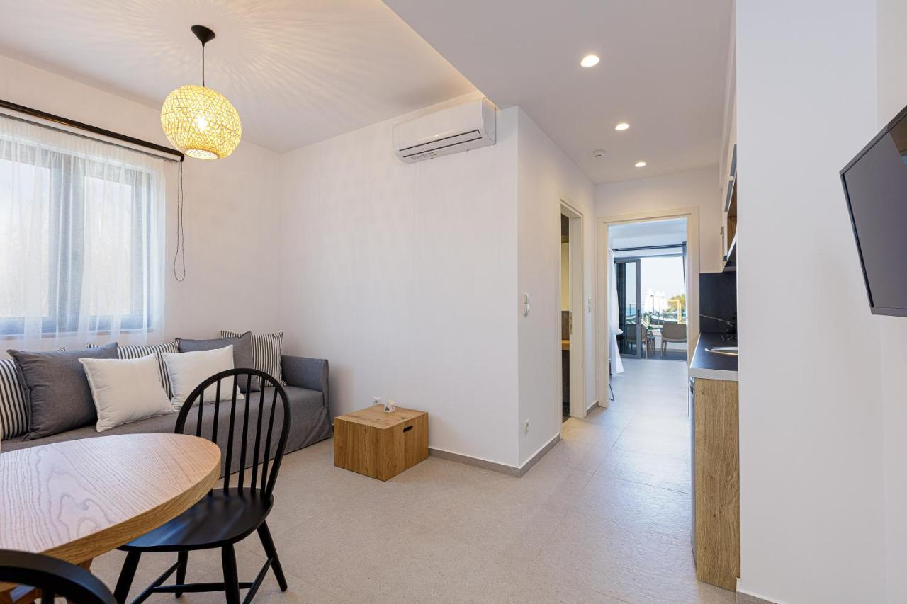 Eleven Boutique Hotel Stavromenos