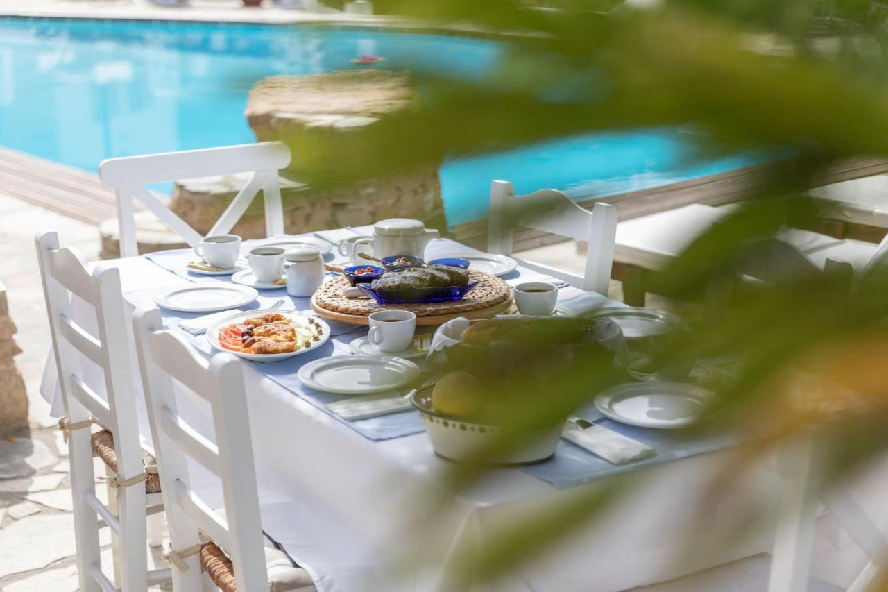 Anerousses Mykonian Traditional *