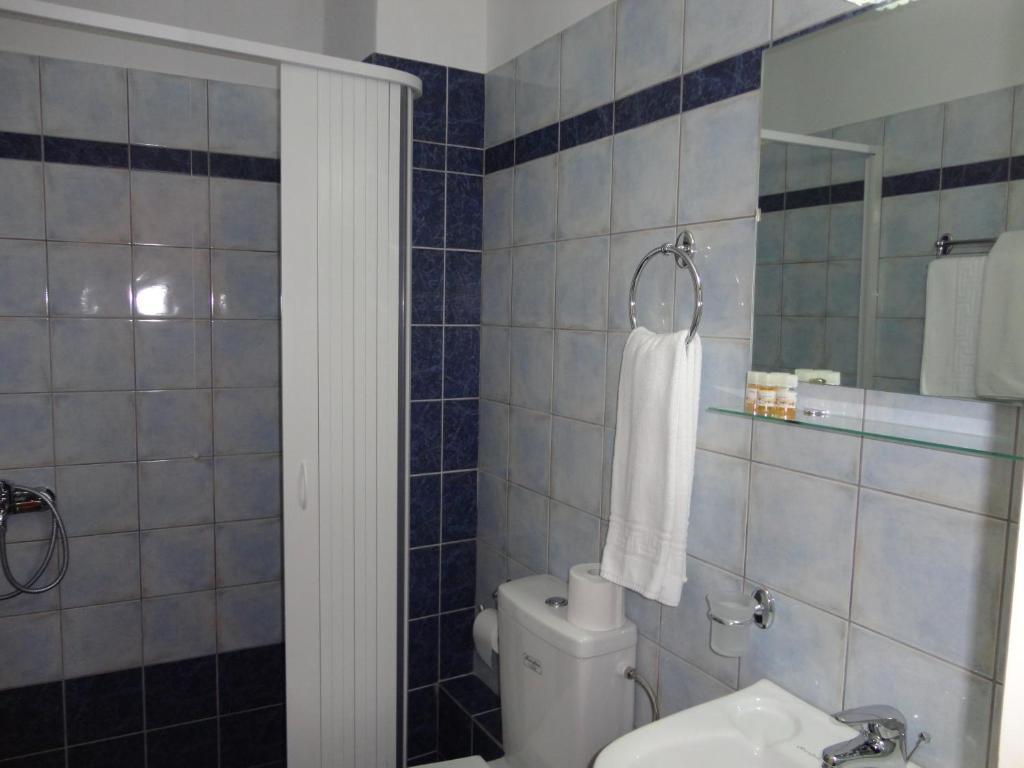 Akti 2* Kamena Vourla