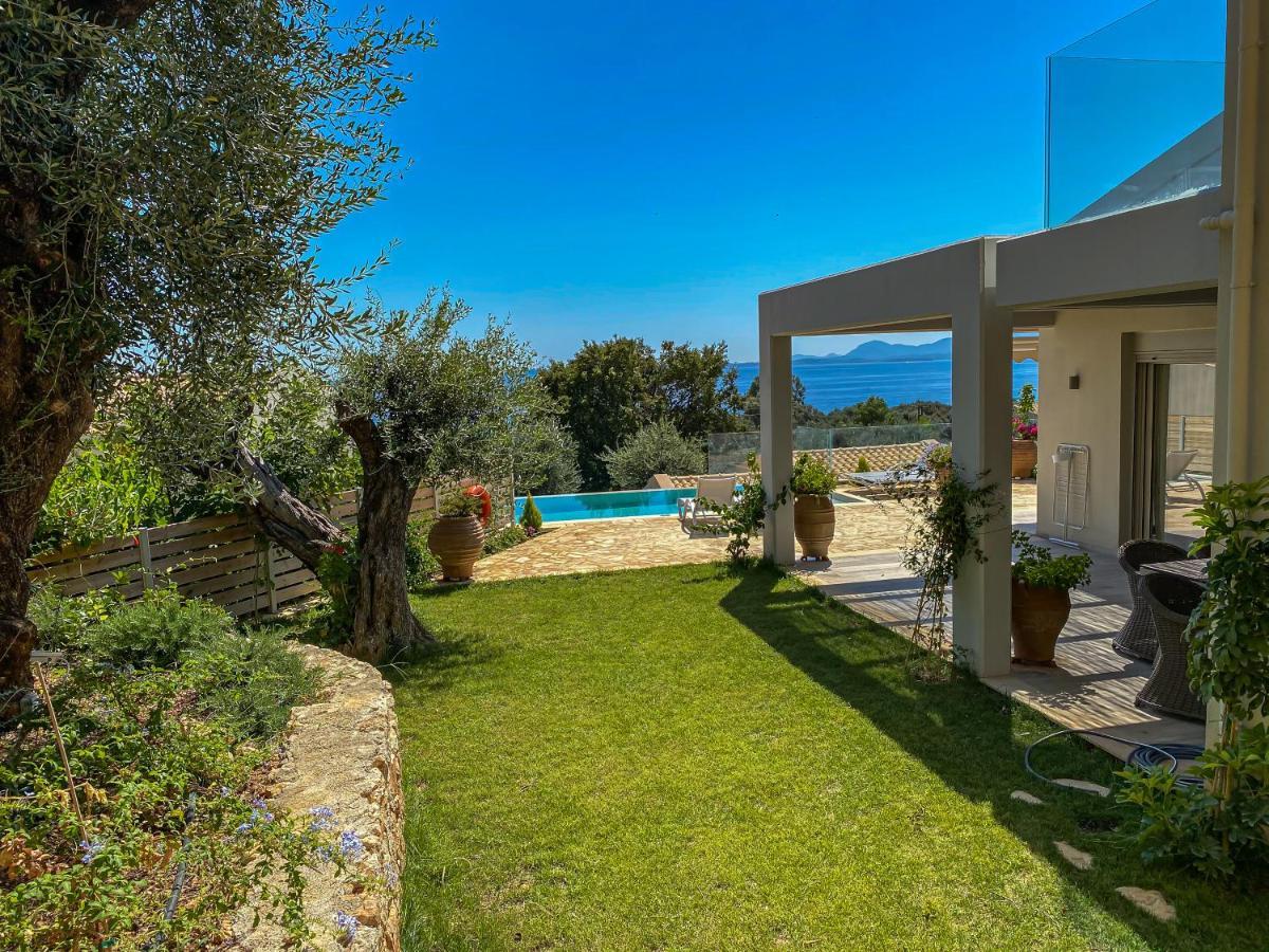 Aparthotel La Riviera Seaside & Barbati