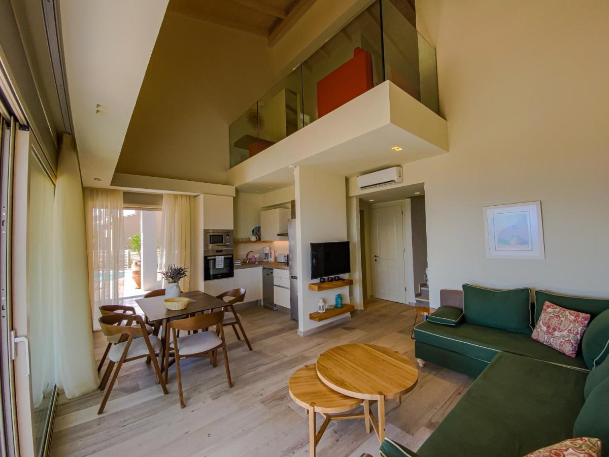 La Riviera Seaside & 4* Barbati