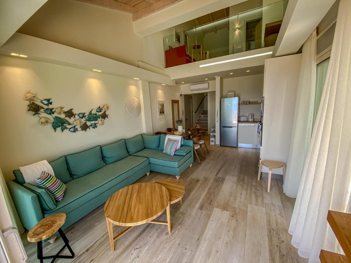 La Riviera Seaside & 4*