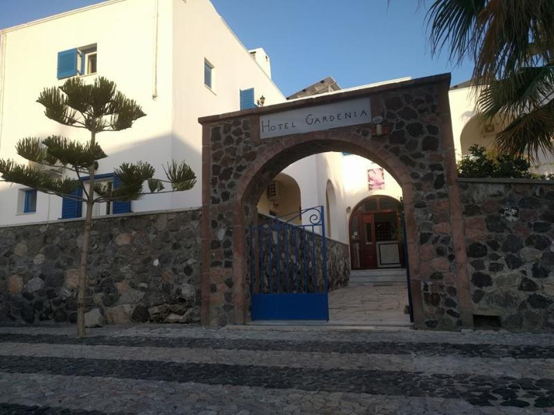 Hotel Gardenia Perissa (Santorini)