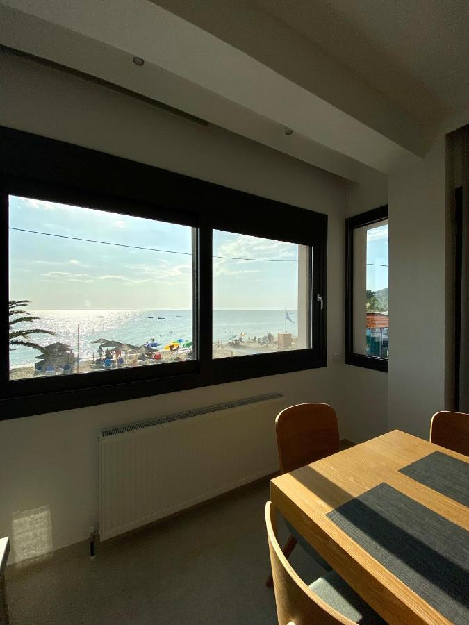 Vit's Sea Aparthotel Siviri