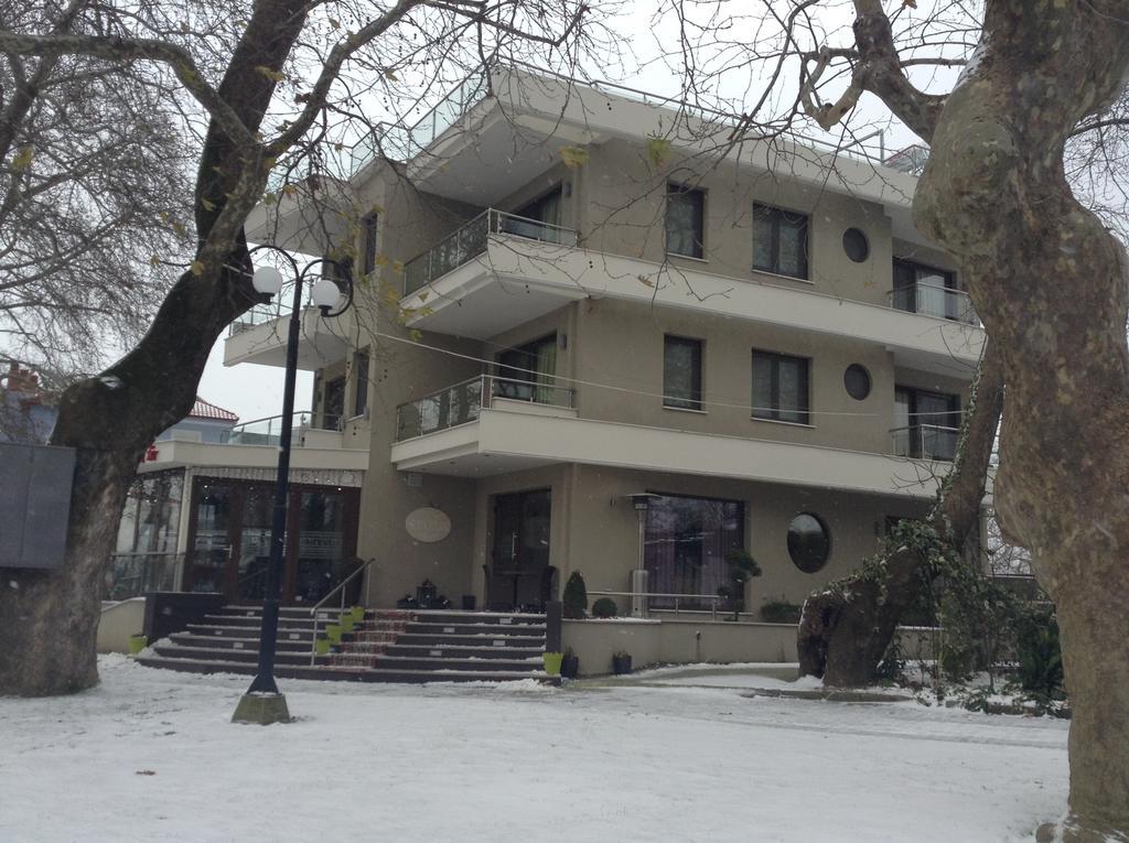 Ifigenia Hotel *