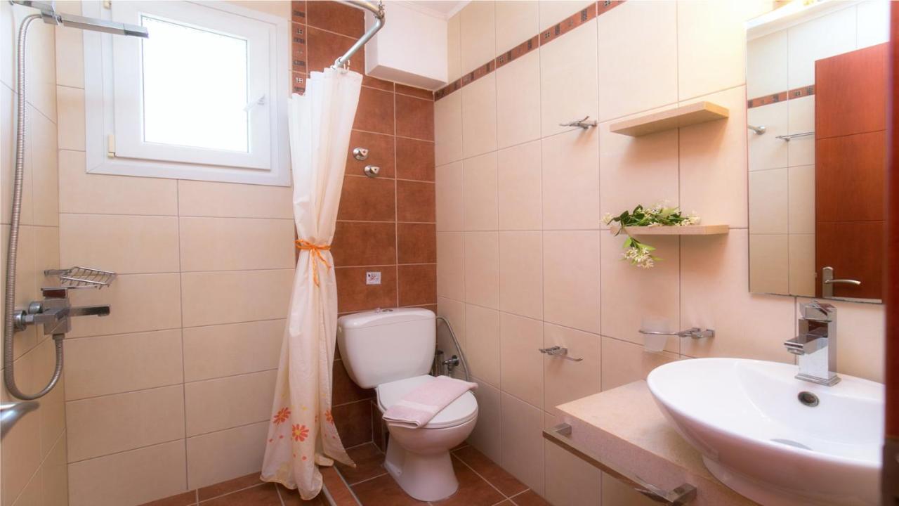 Amversa's House Aparthotel Potos