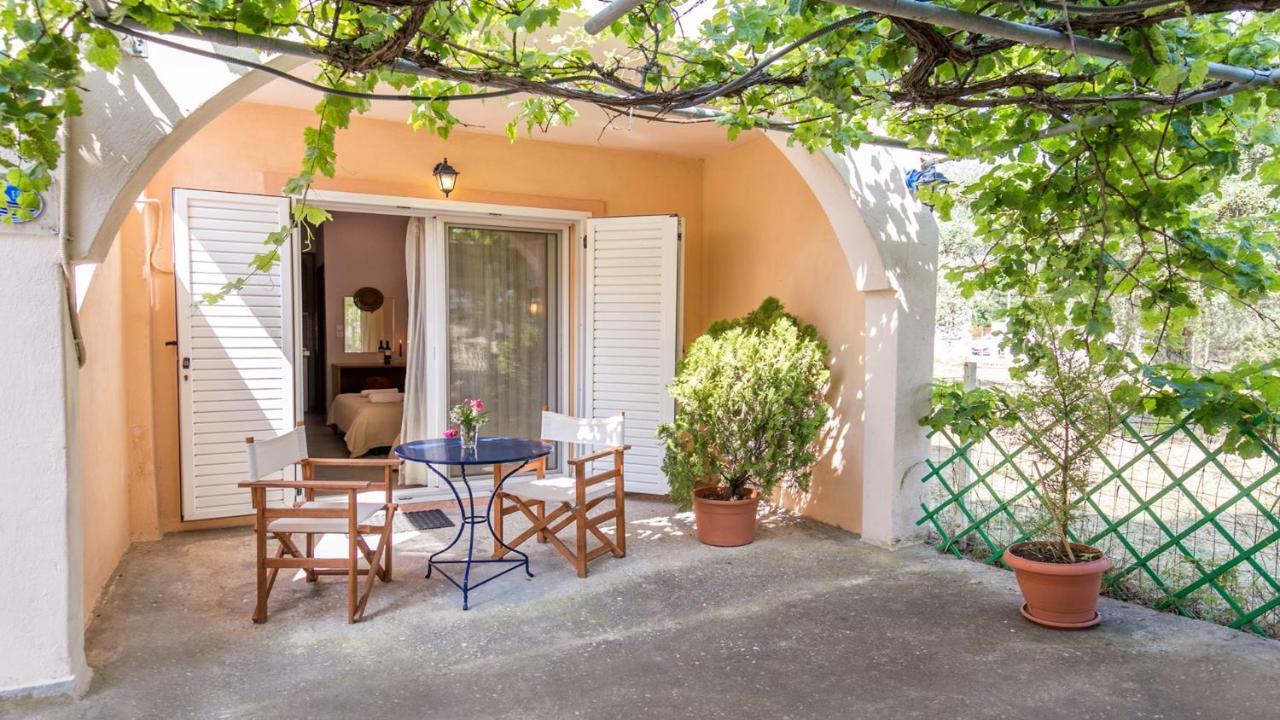 Amversa's House Aparthotel Potos