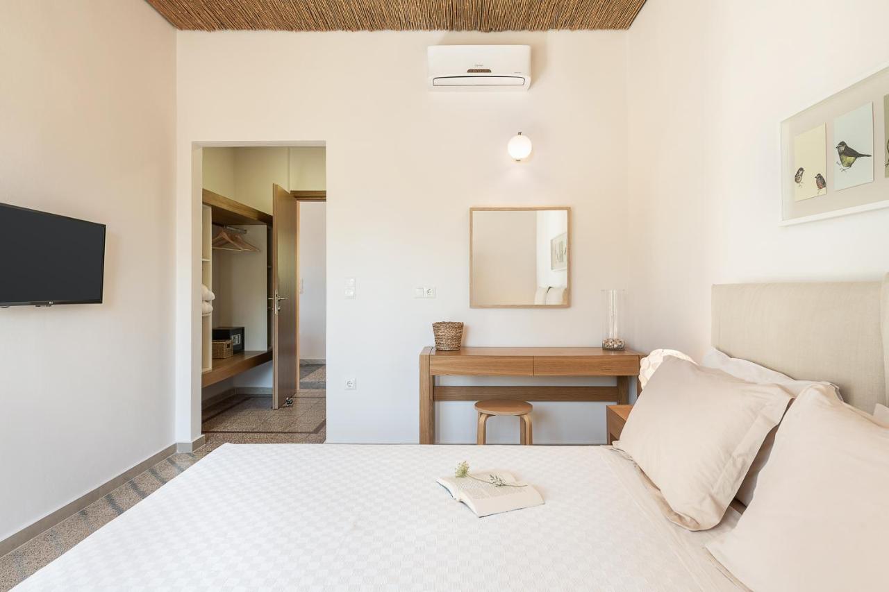 Villa Myrtia House *