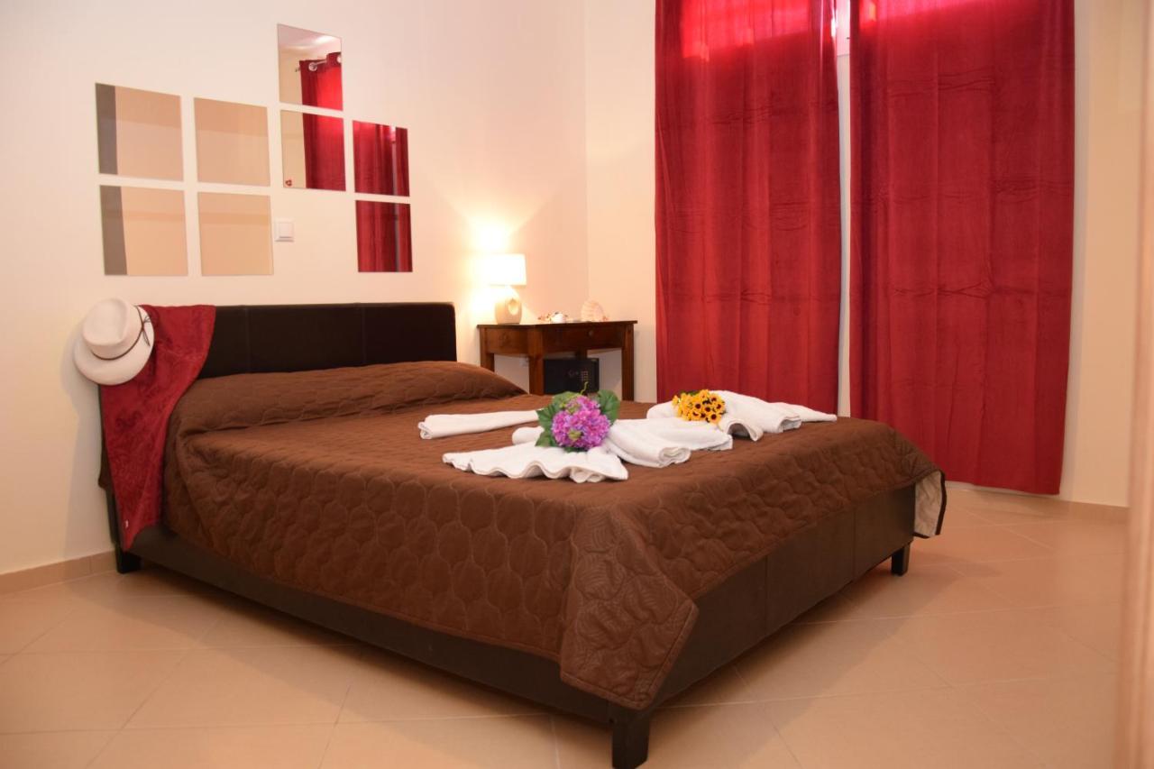 Rubini Homes * Agia Marina (Crete)