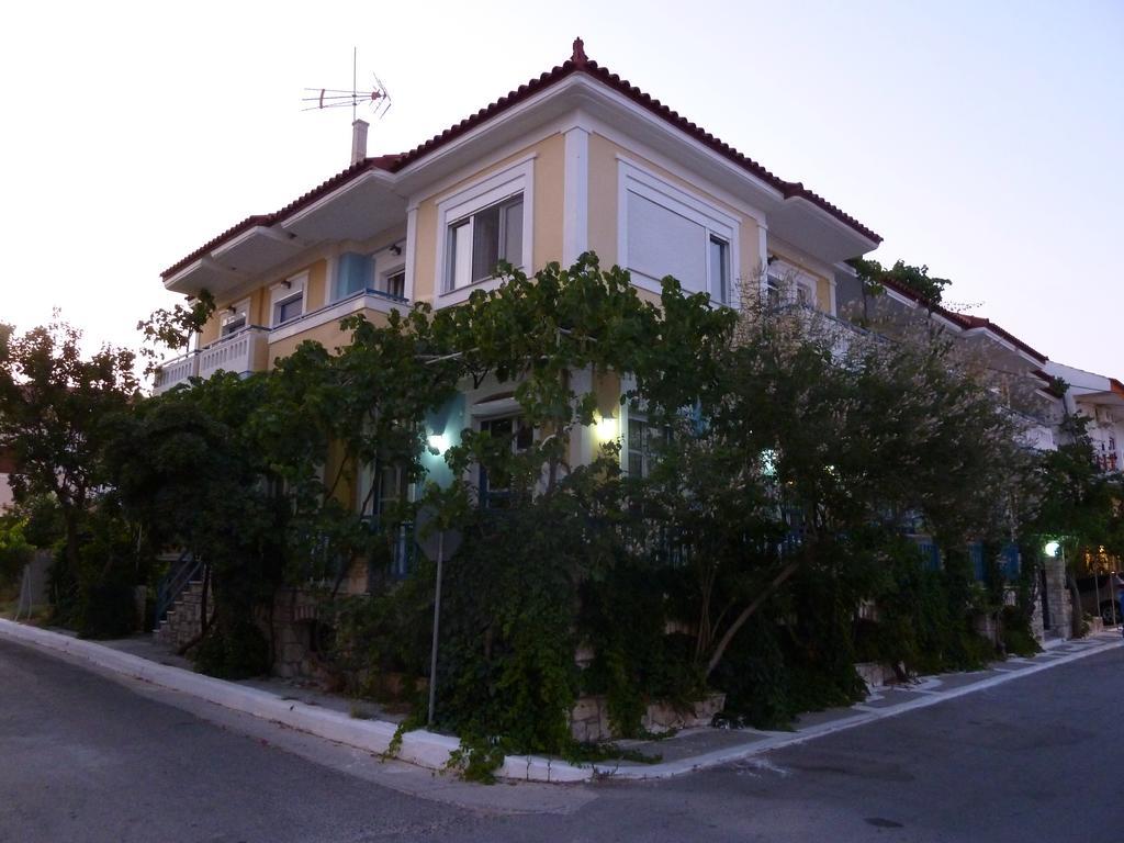 Hotel Paris Ireo (Samos)