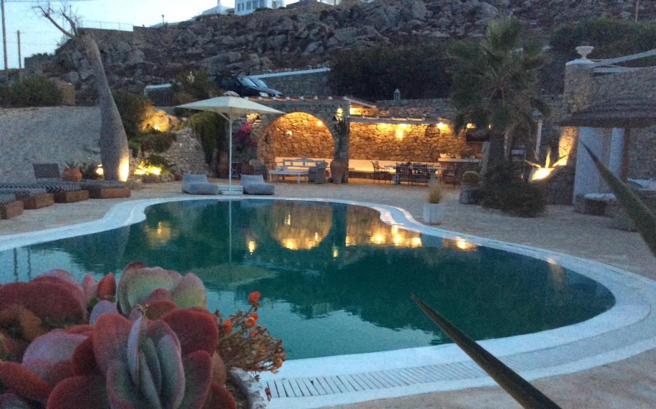 Navy Blue * Ornos (Mykonos)