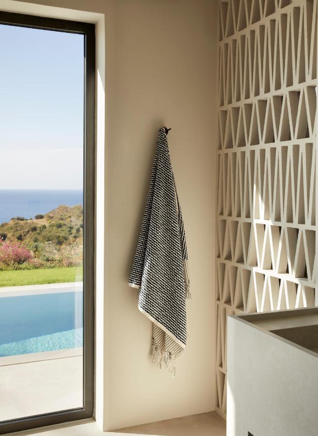 Dione Kefalonian Chic Villa