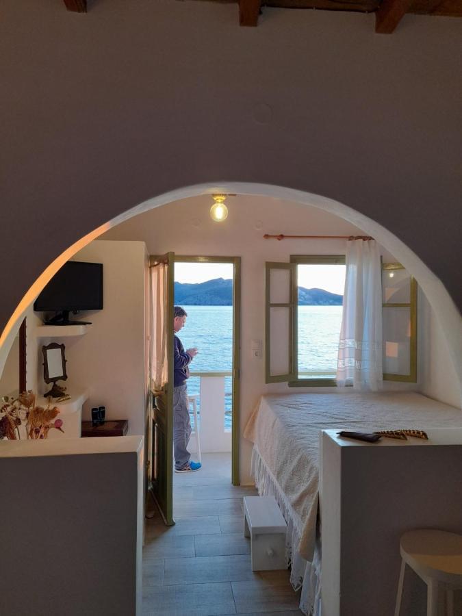 Milos By The Sea - Eco House Holiday home