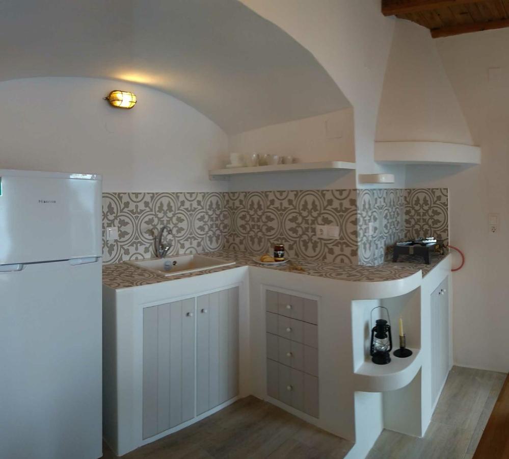 Milos By The Sea - Eco House Plaka (Milos)