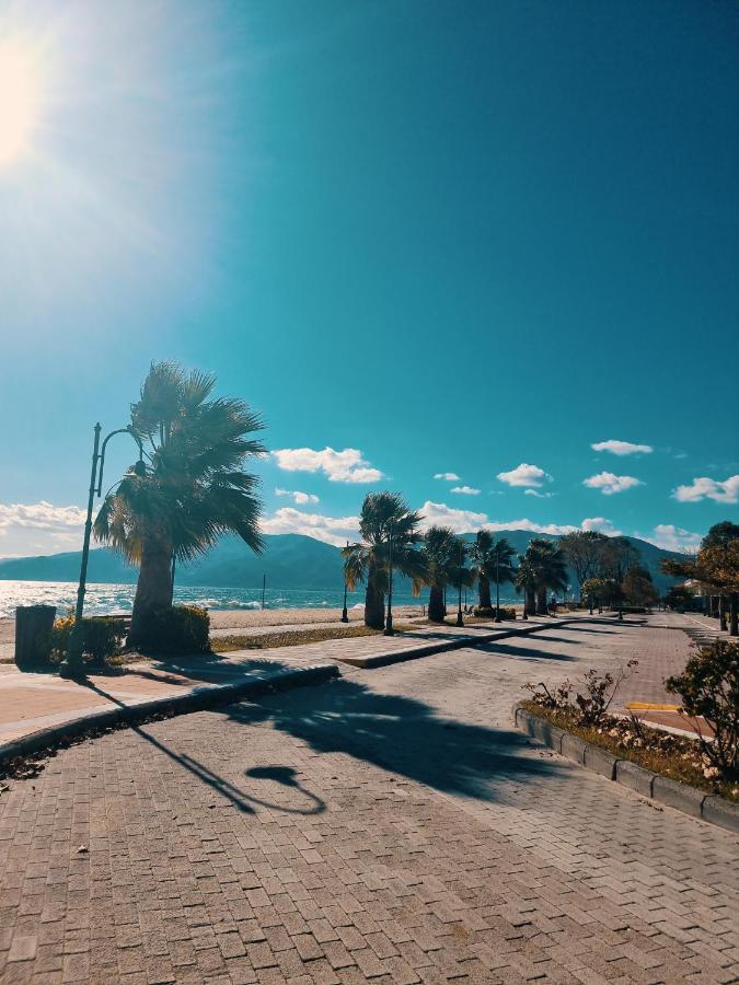 Sophia Seaview & Restaurant Apartment *