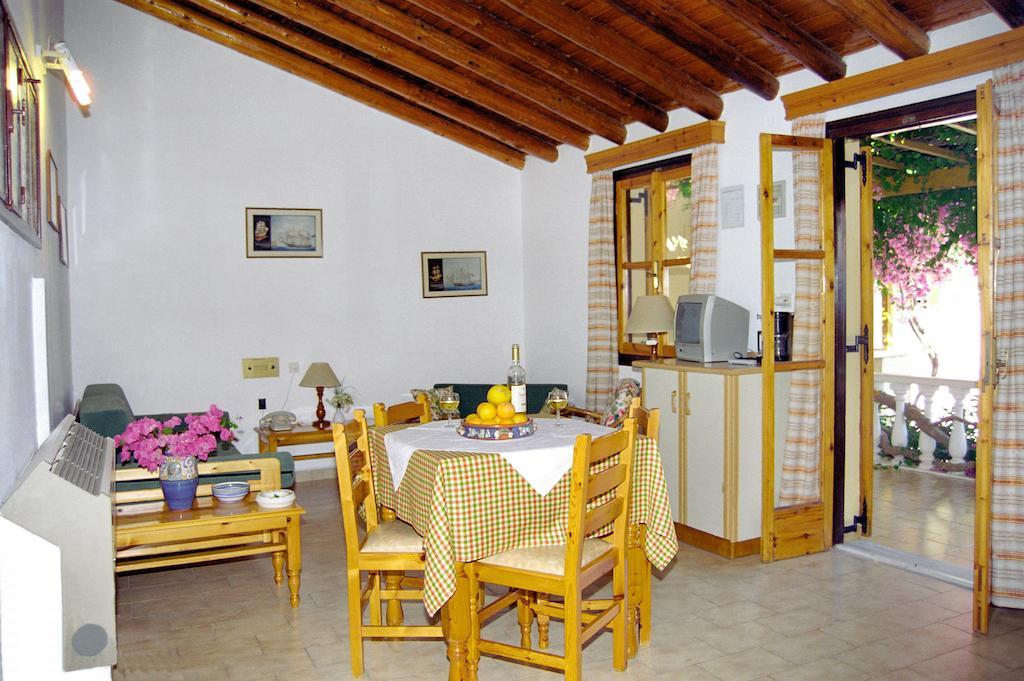 Olympia Village 3*