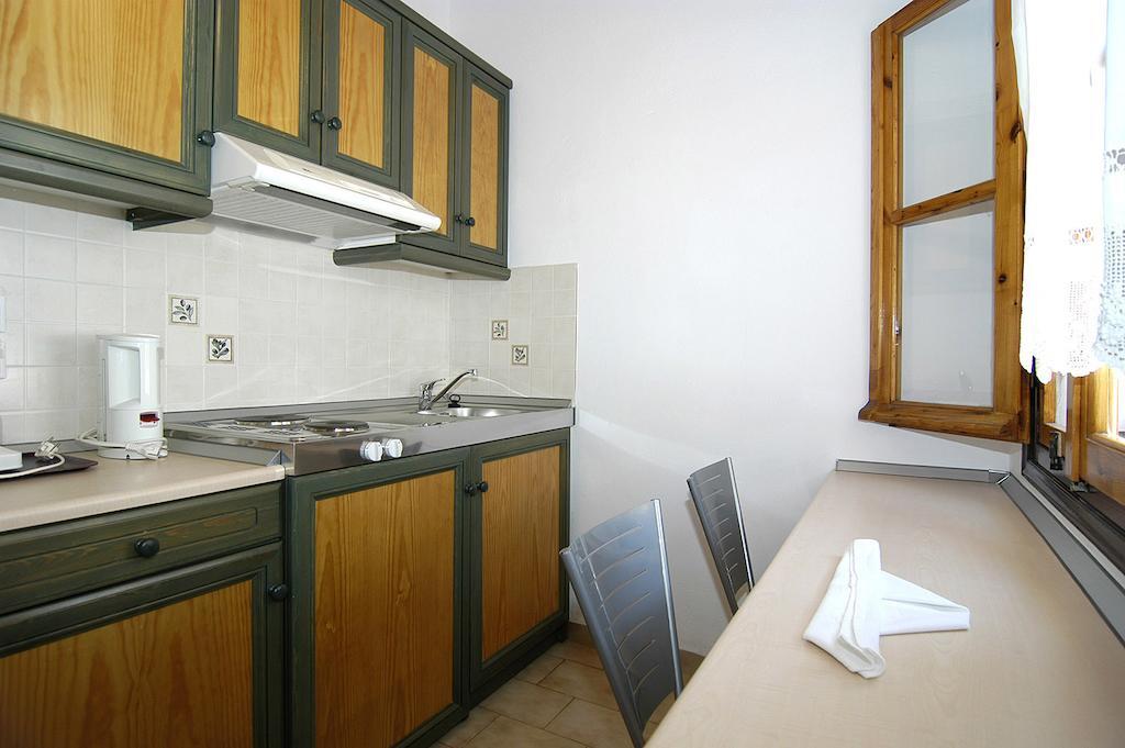 Hotel Olympia Village 3*