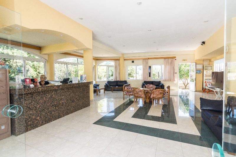 Tivoli Hotel 3*