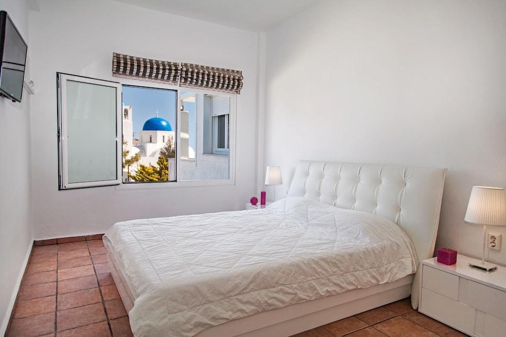 Airth Santorini Suites Apartment *