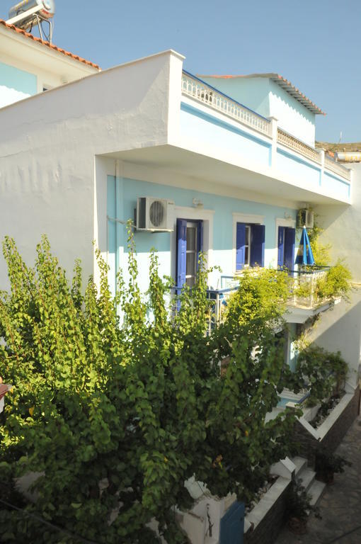 Iris Pythagoreio (Samos)