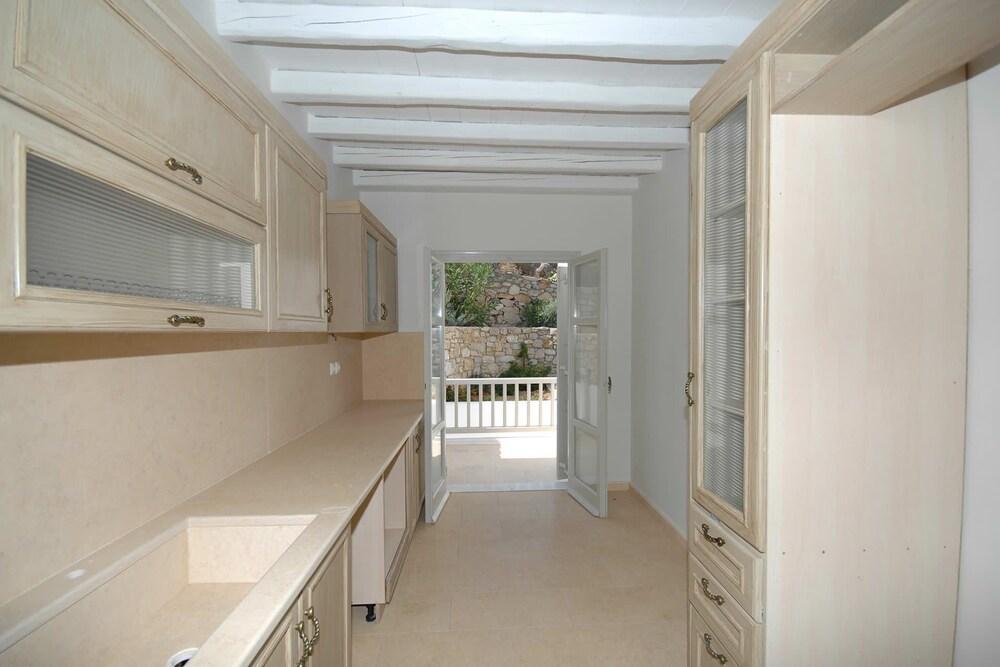 Marvi House Holiday home *