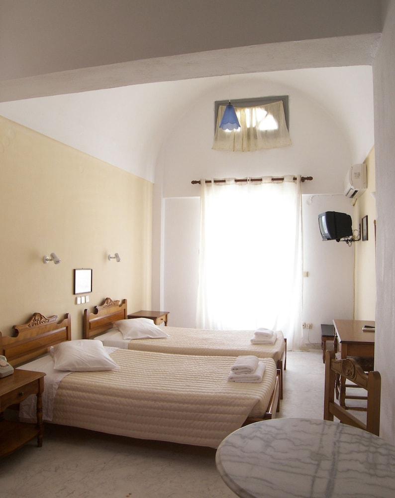 Alia Hotel