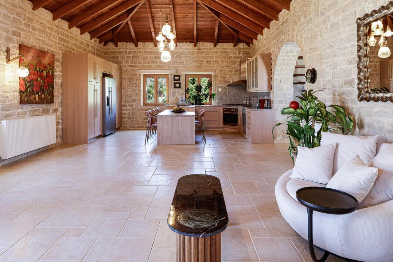 Lygia Villa