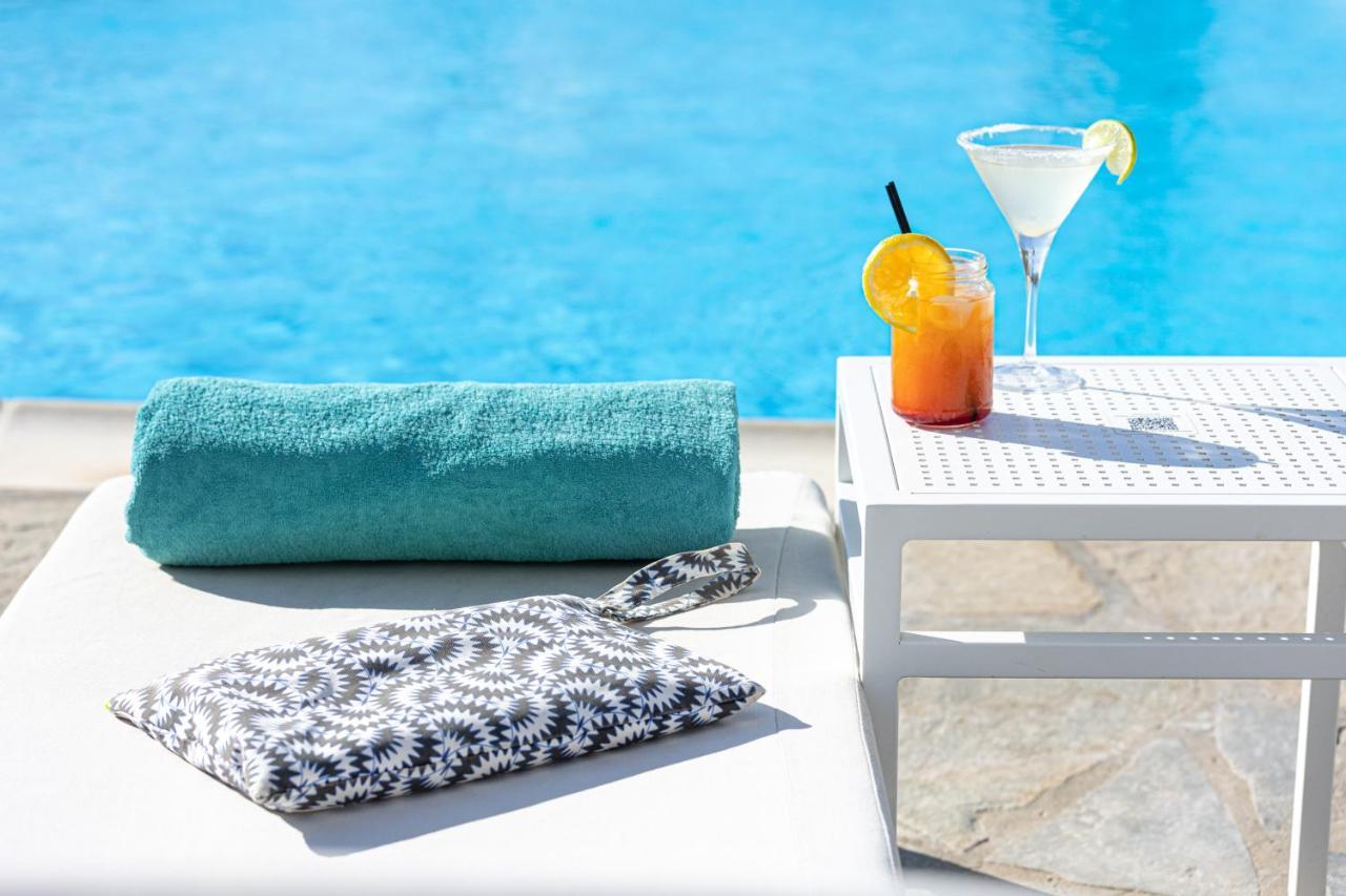 Hotel Akrotiri 3*