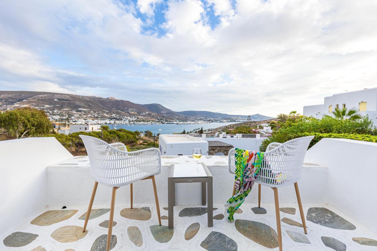 Akrotiri Hotel 3*