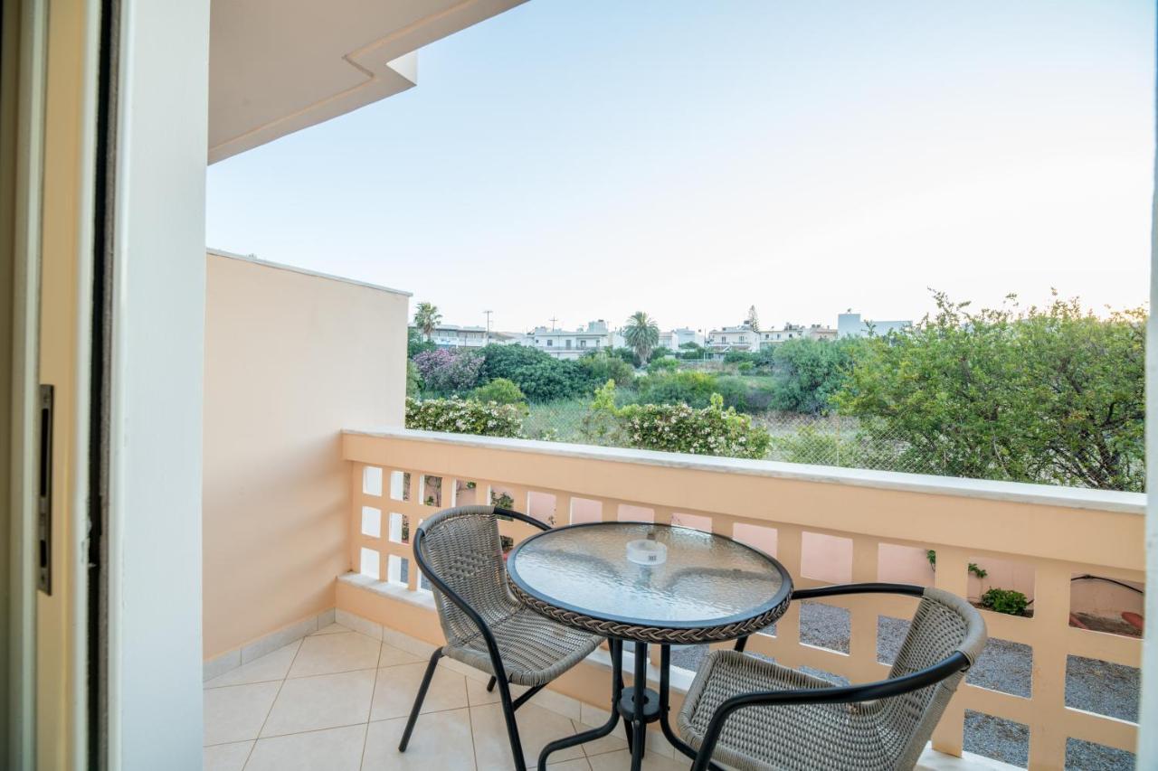Hotel Hiona 3*