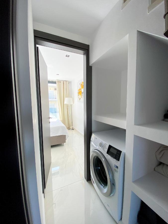 New Modern Deluxe In Kallithea
