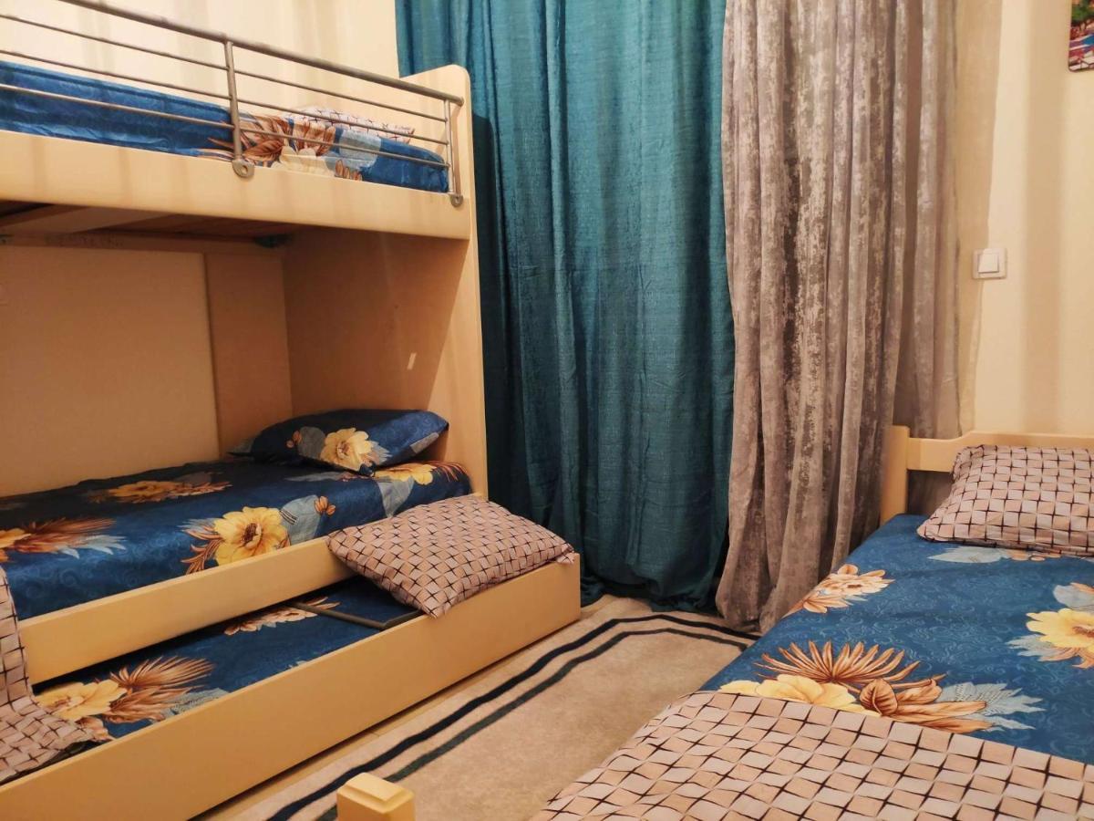 Varvakis Apartment