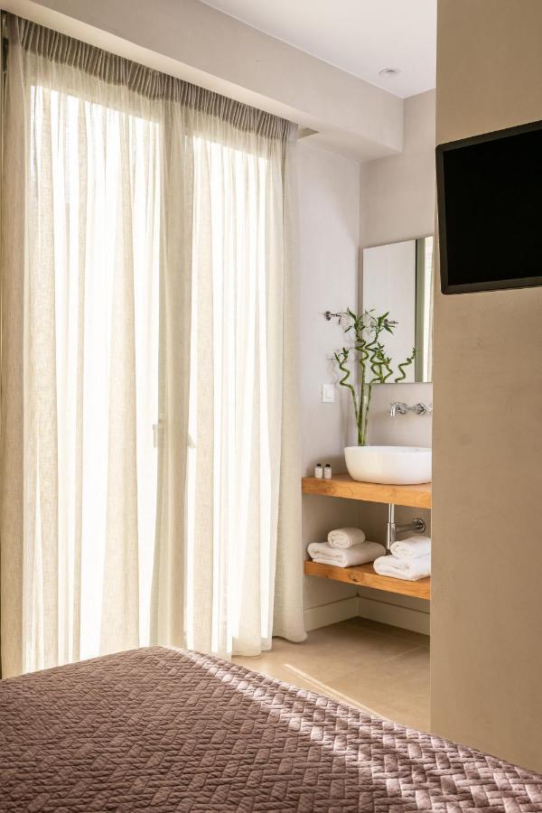 Pakio Luxury : Private Cretan Holidays Villa *