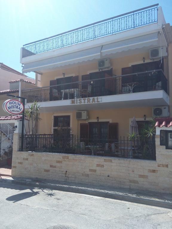 House Mistral Apartment