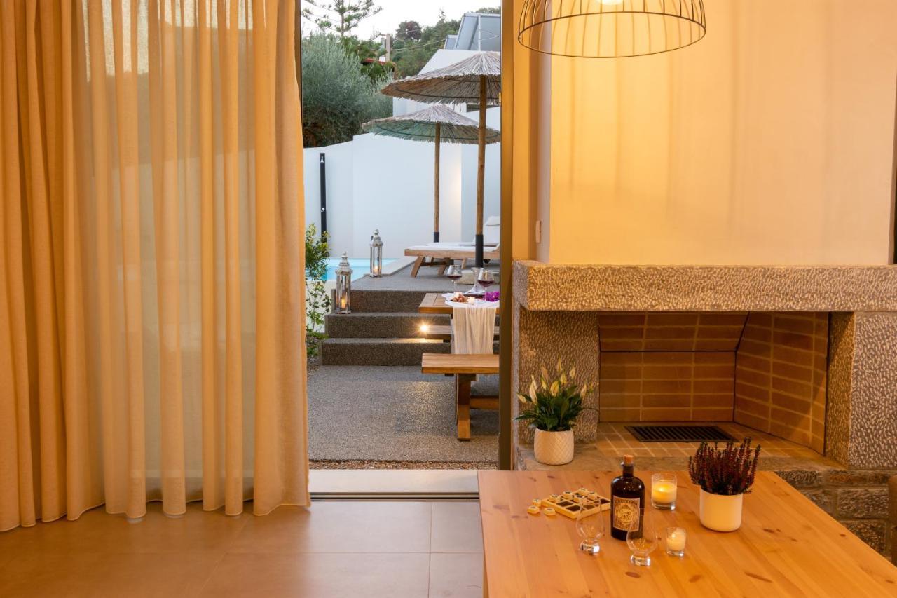 Pakio Luxury : Private Cretan Holidays * Milatos