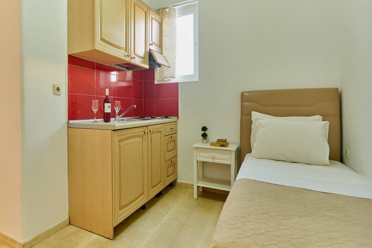 Irini Apartment *