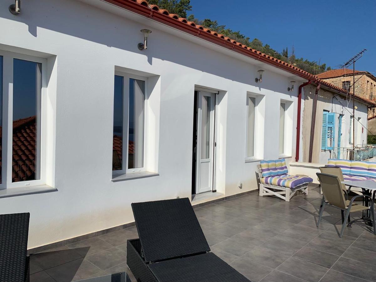 Casa Laryssiou Holiday home Gythio