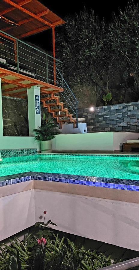 Villa Achlia Villa *