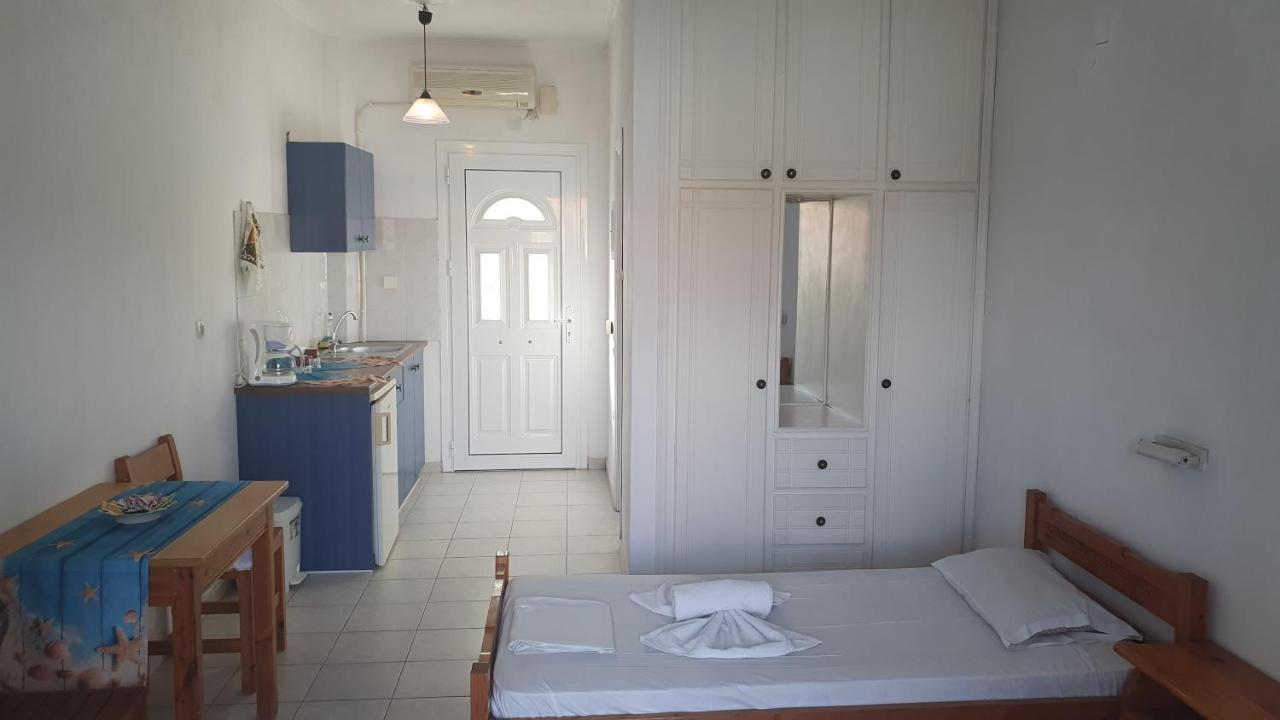 Nikos Aparthotel Laganas