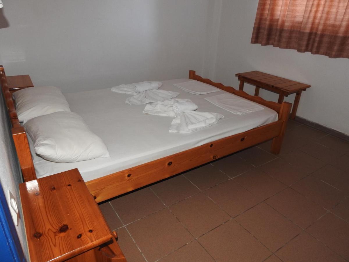 Nikos Aparthotel *