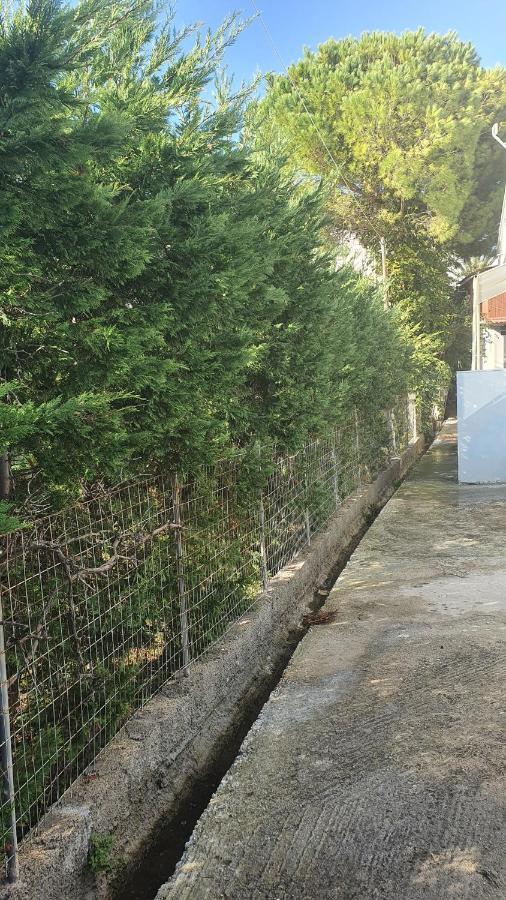 Nikos Aparthotel *