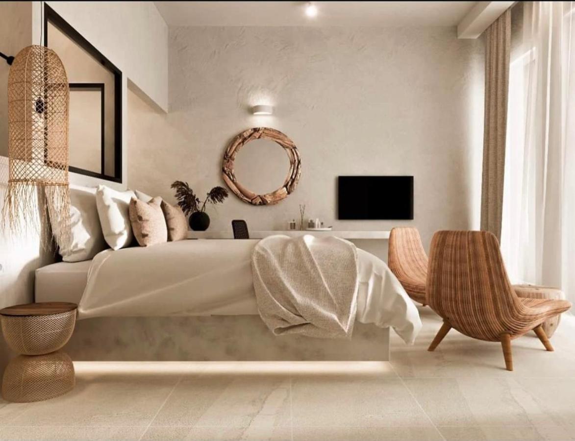Delfini Beach Hotel 3*