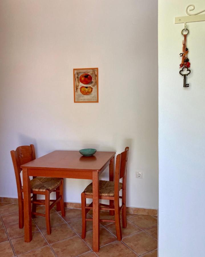 Apartment Syrou Lotos Studios & Apartments (Adults Only) Kini