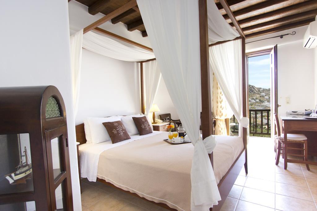 Paradision 4* Mykonos Town