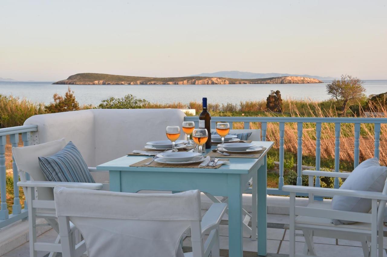Tonia Paros Chrisi Akti (Paros)