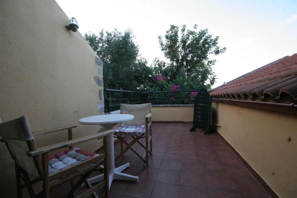 Agathes Traditional Houses Guest house