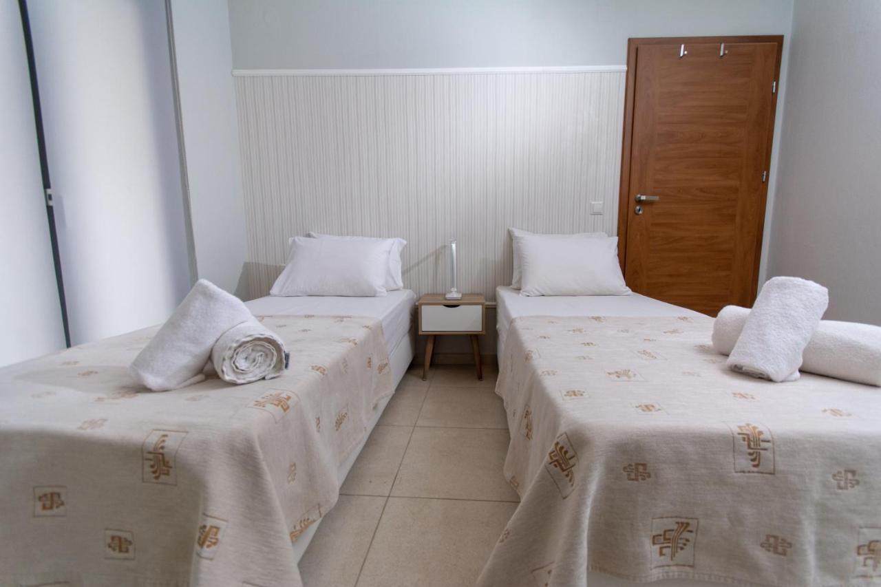 Spacious Fully Equipped 3bd 2bath In The Heart Of With Balconies Ac And Fast Wifi #2 Apartment *