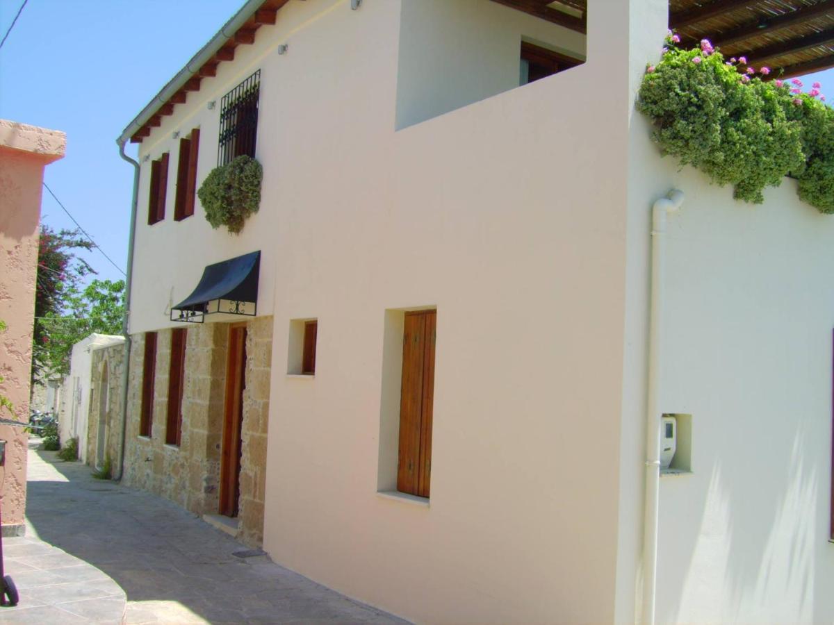 Valley View House *