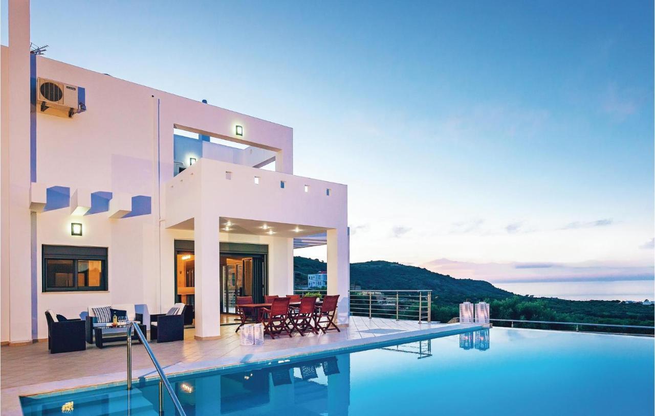 6 Bedroom Beautiful In Lasithi, Crete *