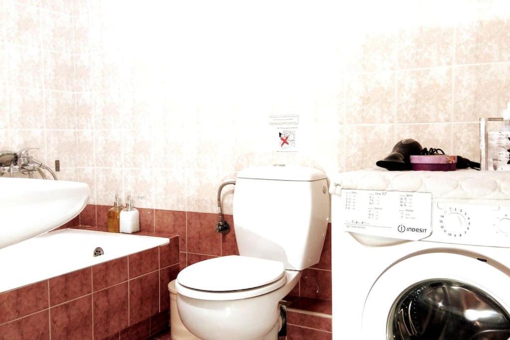 Herbs-home 45sqm, Private Garage Apartment *